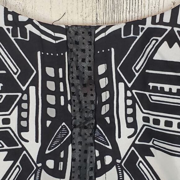 NWOT Color Block Stretchy Faux-Leather Detail Mini Sleeveless Dress Size Medium - Picture 3 of 14